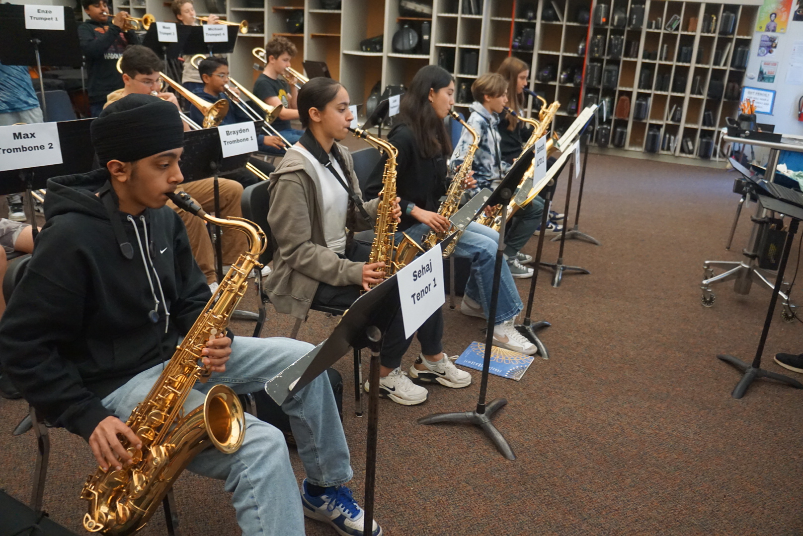 jazz musicians playing saxophonea